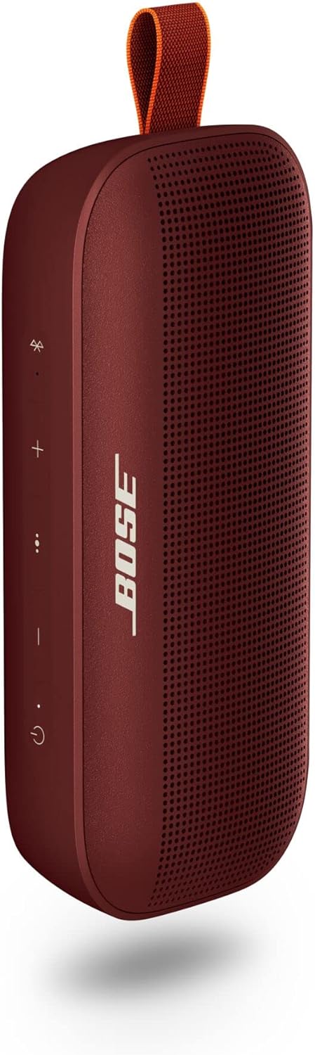 Rugged and waterproof Bose SoundLink Flex speaker for protection against water, dust, and debris. 0017817832076