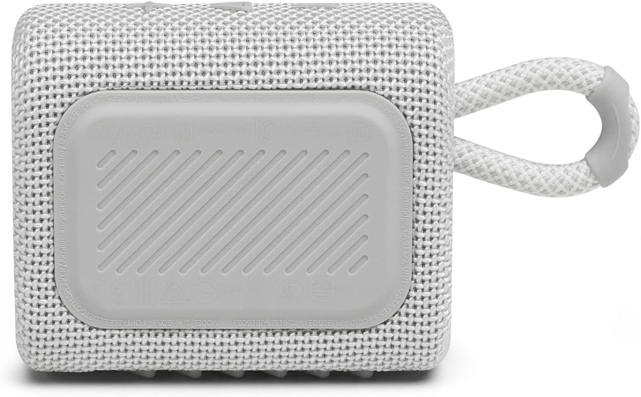 JBL Go 3 White Speaker - Bold style meets ultra-portable design for on-the-go music enjoyment. 6925281975707